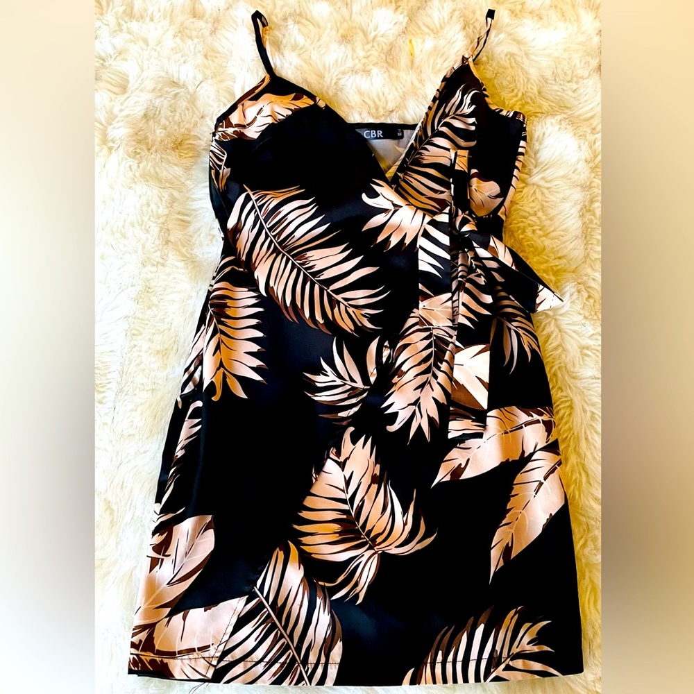 Hawaiian print mini dress. Size M